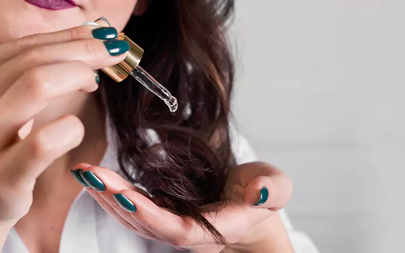 سرم مو چیست؟ فواید استفاده از سرم مو